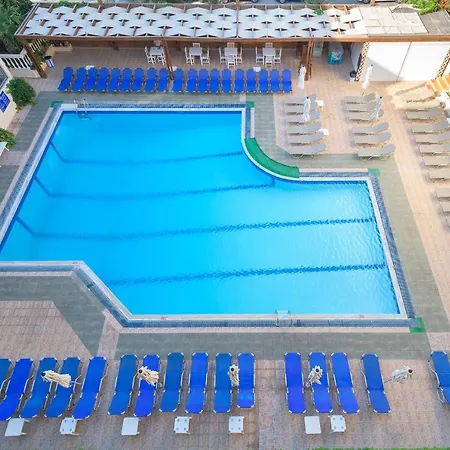 Island Resorts Marisol 4*