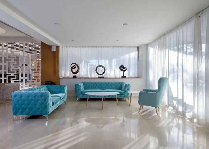 Island Resorts Marisol 4*